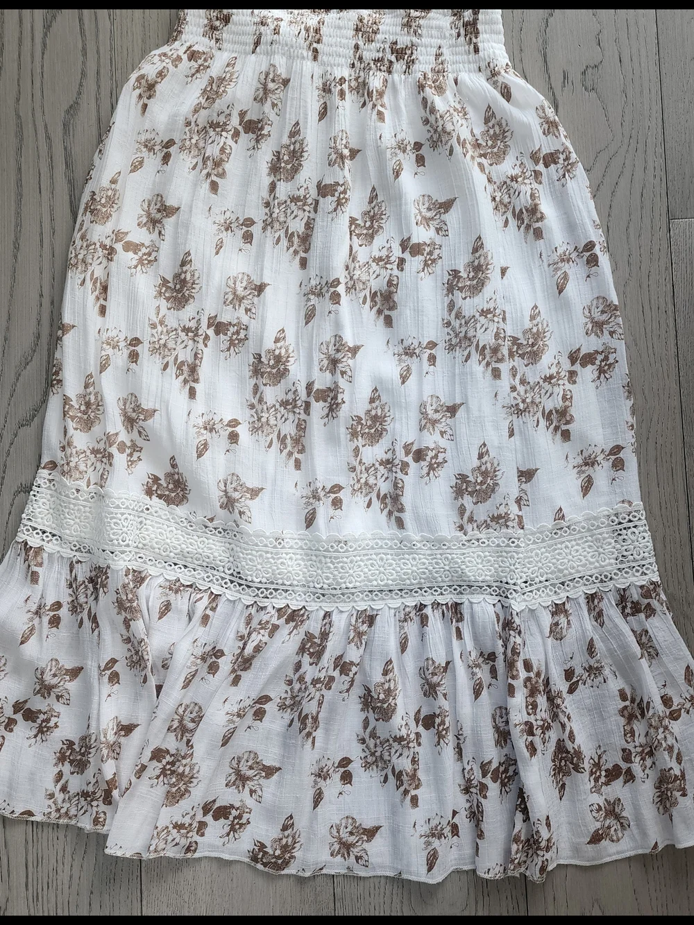 Boho Floral Lace Trim Midi Skirt | Size Medium - Picture 3 of 6